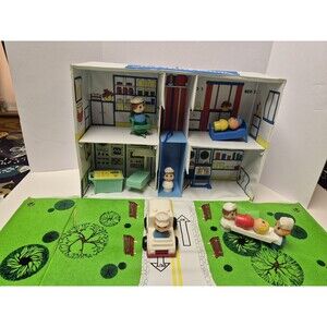 Vintage Little People Hosptial Knock Off Made In Hong Kong Rare Hard to Find